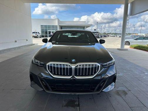 2025 BMW 530 i