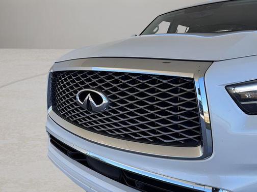 2021 INFINITI QX80 Luxe