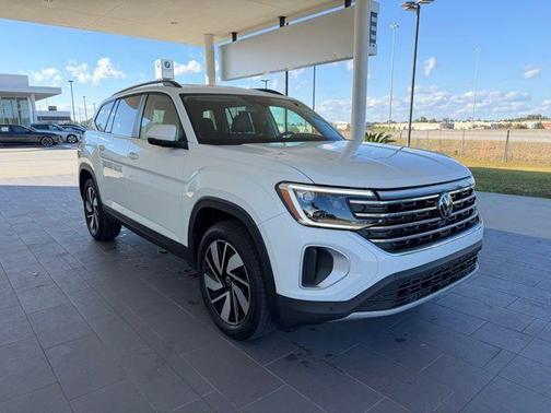 2025 Volkswagen Atlas 2.0T SE w/Technology