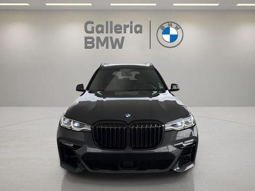 2021 BMW X7 M50i