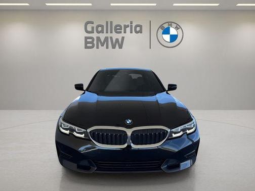 2019 BMW 330 i