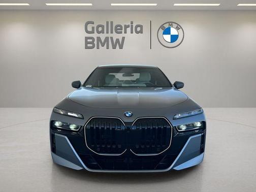 2026 BMW 760 760i xDrive