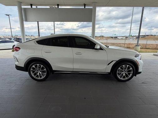 2022 BMW X6 xDrive40i