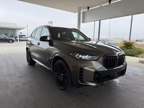 2025 BMW X5 M60i