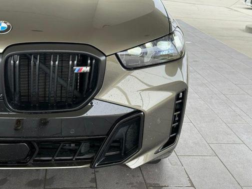2025 BMW X5 M60i