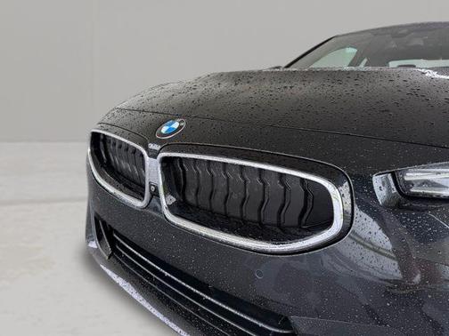 2022 BMW 230 i
