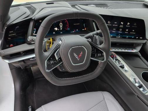 Arctic White 2026 Chevrolet Corvette Stingray w/1LT