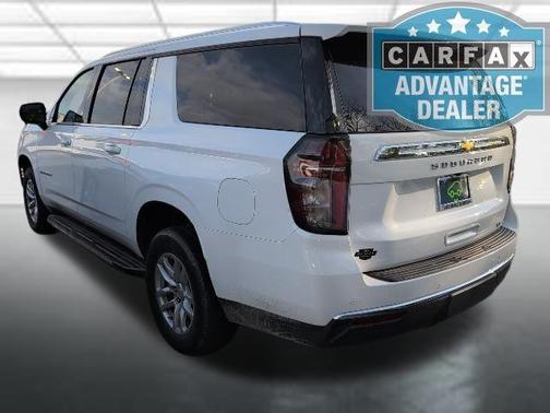 Summit White 2024 Chevrolet Suburban LT