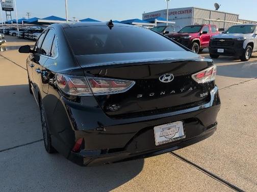 2019 Hyundai SONATA Hybrid Limited