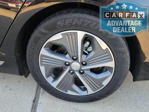 2019 Hyundai SONATA Hybrid Limited