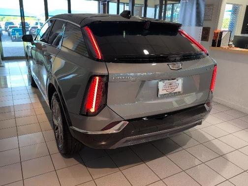 2025 Cadillac OPTIQ Luxury