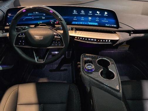2025 Cadillac OPTIQ Luxury
