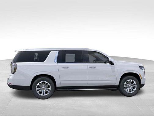 2025 Chevrolet Suburban LT
