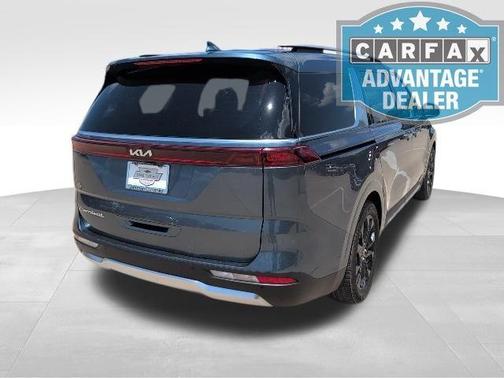 2022 Kia Carnival SX