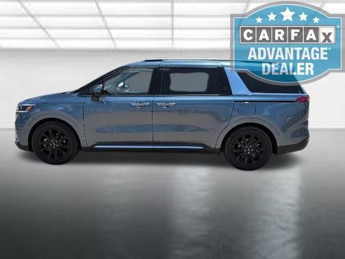 2022 Kia Carnival SX