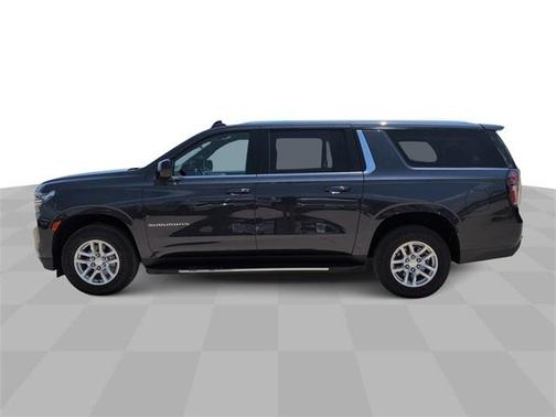 2023 Chevrolet Suburban LT