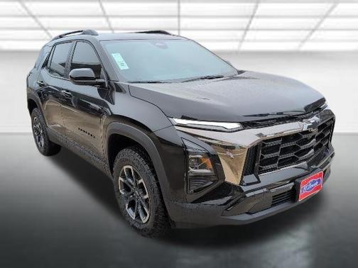 Mosaic Black Metallic 2026 Chevrolet Equinox ACTIV