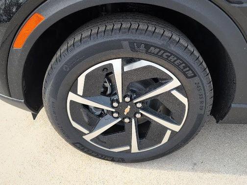 2026 Chevrolet Equinox EV LT 2