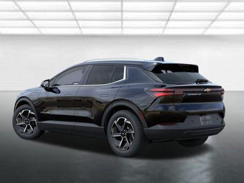 2026 Chevrolet Equinox EV LT 2