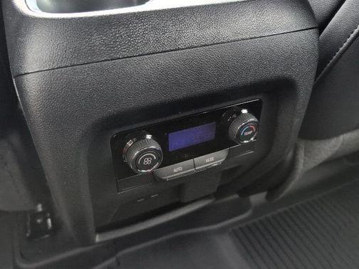 Lakeshore Blue Metallic 2026 Chevrolet Traverse LT