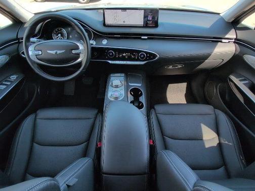 2023 Genesis GV70 2.5T