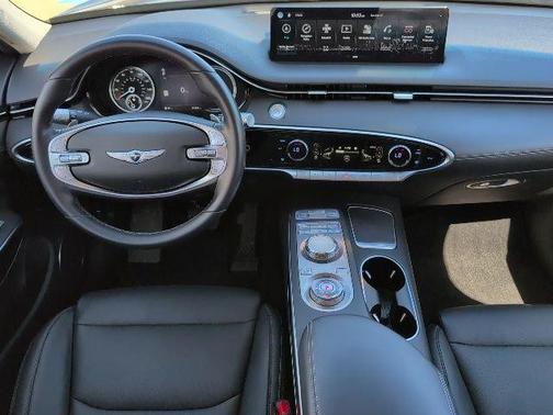 2023 Genesis GV70 2.5T