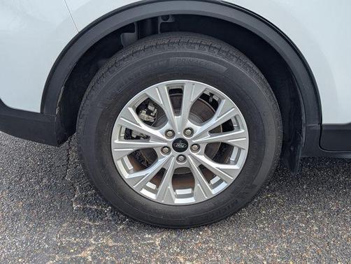Oxford White 2023 Ford Escape Active