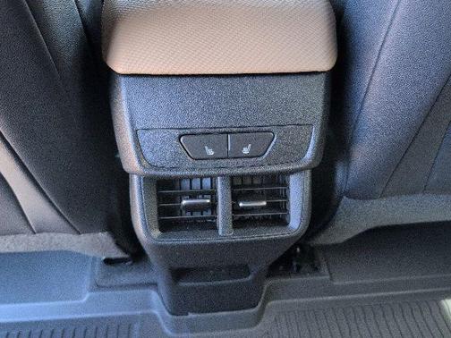 Polar White 2026 Chevrolet Equinox ACTIV