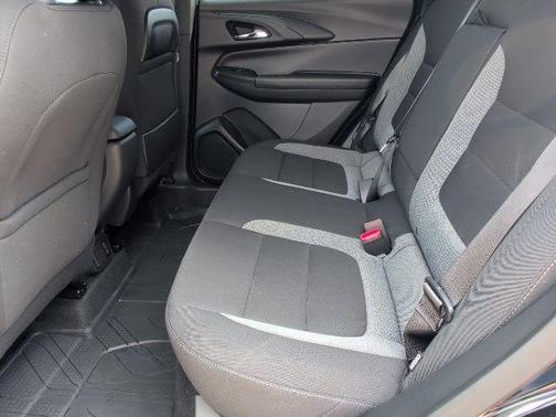 Mosaic Black Metallic 2026 Chevrolet Trailblazer LT