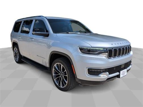 2023 Jeep Wagoneer Base