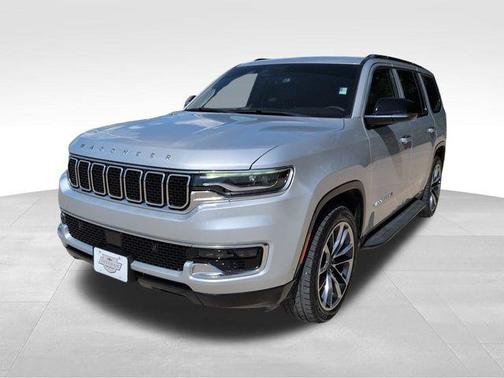 2023 Jeep Wagoneer Base