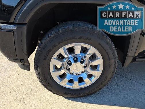 2025 GMC Sierra 2500 AT4