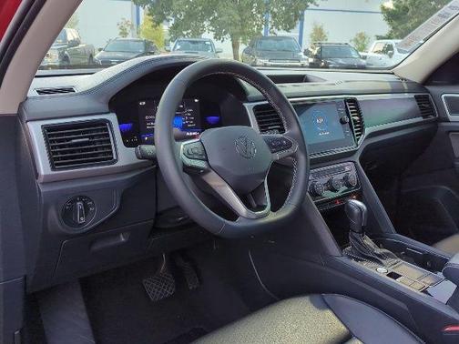 2022 Volkswagen Atlas 3.6L SE w/Technology