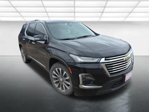 Mosaic Black Metallic 2023 Chevrolet Traverse Premier