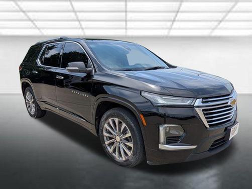 Mosaic Black Metallic 2023 Chevrolet Traverse Premier
