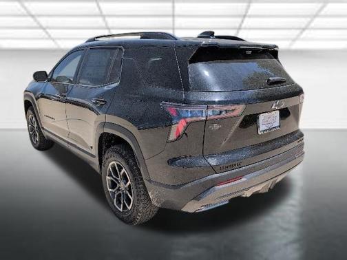 Mosaic Black Metallic 2026 Chevrolet Equinox ACTIV
