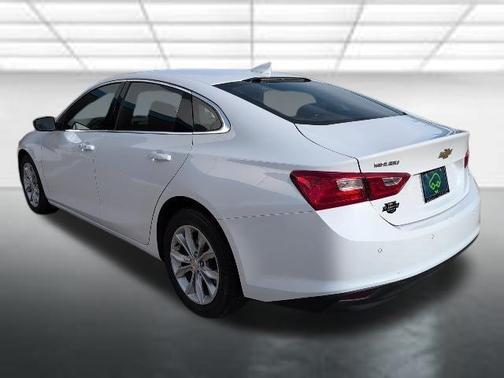 Summit White 2024 Chevrolet Malibu LT