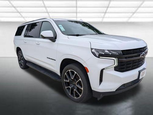 Summit White 2024 Chevrolet Suburban RST