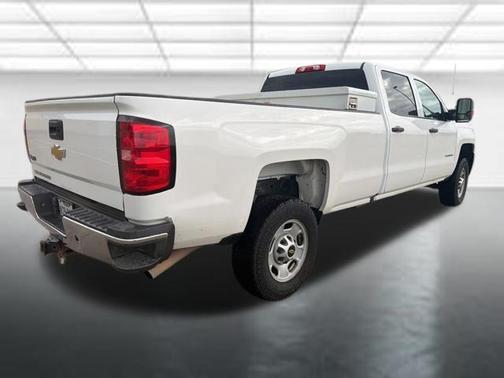Summit White 2018 Chevrolet Silverado 2500 WT