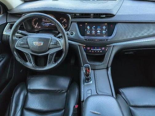 2017 Cadillac XT5 Premium Luxury