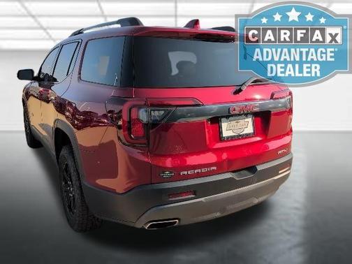 2023 GMC Acadia AT4