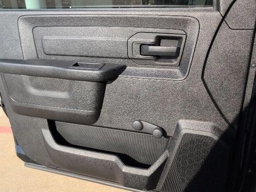 Diamond Black 2021 RAM 1500 Classic Tradesman