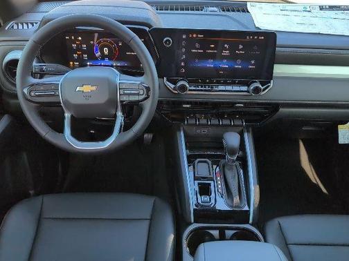 Summit White 2026 Chevrolet Colorado LT