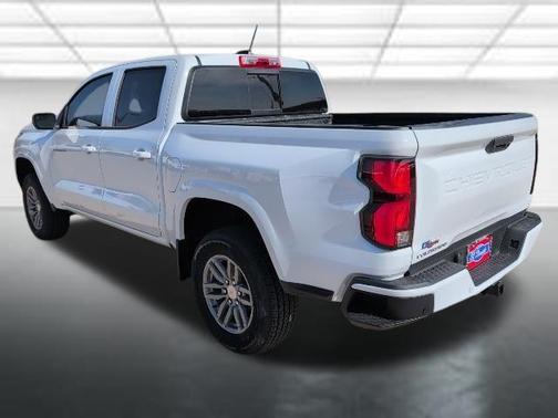 Summit White 2026 Chevrolet Colorado LT