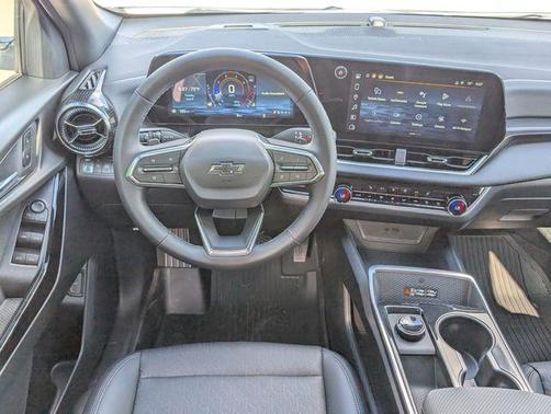 Summit White 2026 Chevrolet Equinox LT