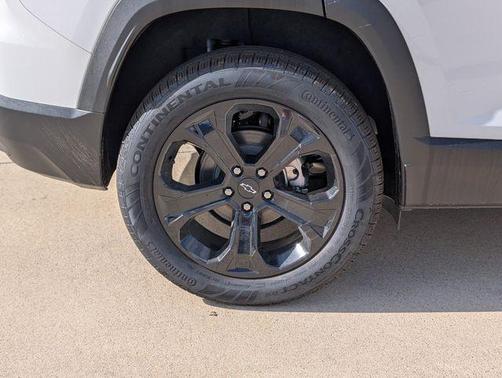 Summit White 2026 Chevrolet Equinox LT