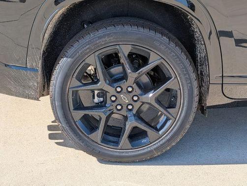 Mosaic Black Metallic 2026 Chevrolet Traverse RS