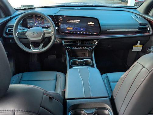 Mosaic Black Metallic 2026 Chevrolet Traverse Z71