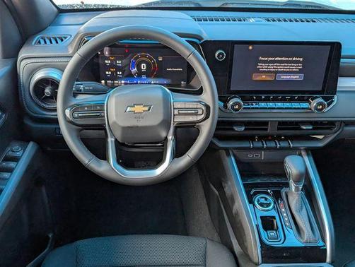 Summit White 2026 Chevrolet Colorado LT