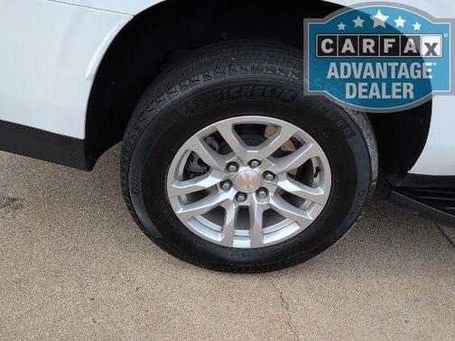 Summit White 2024 Chevrolet Suburban LT
